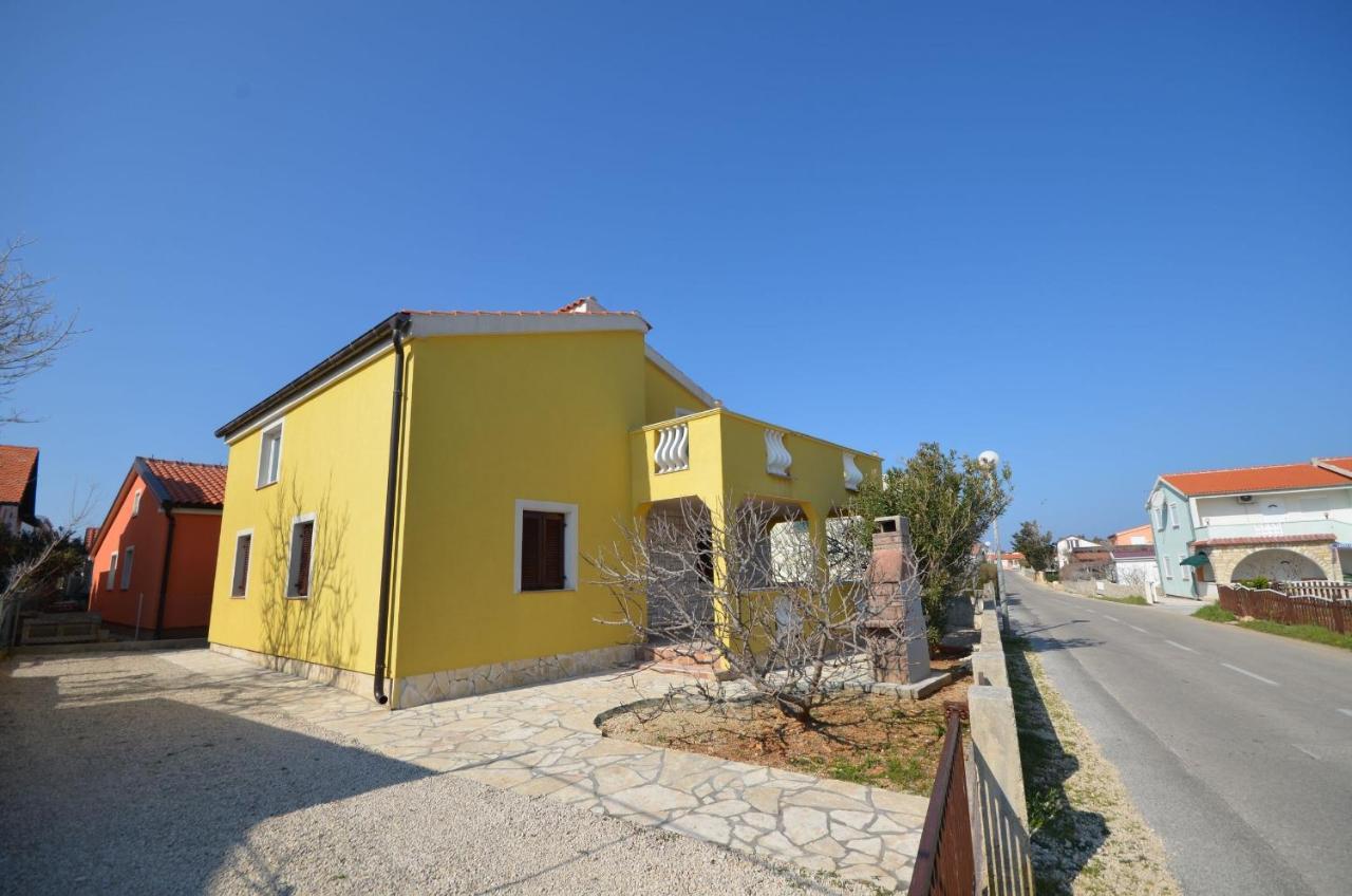 Boticki Apartment